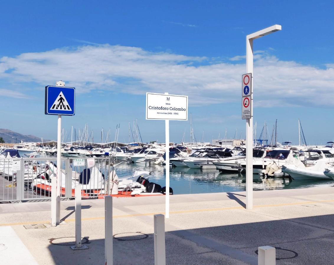 Marina Del Gargano Houseboat Hotel Manfredonia Kültér fotó