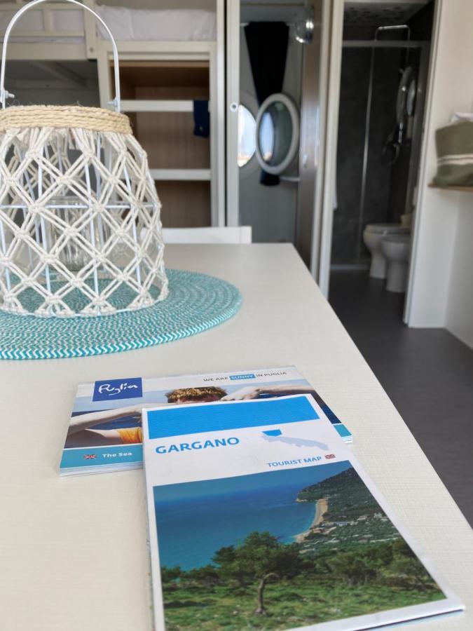 Marina Del Gargano Houseboat Hotel Manfredonia Kültér fotó
