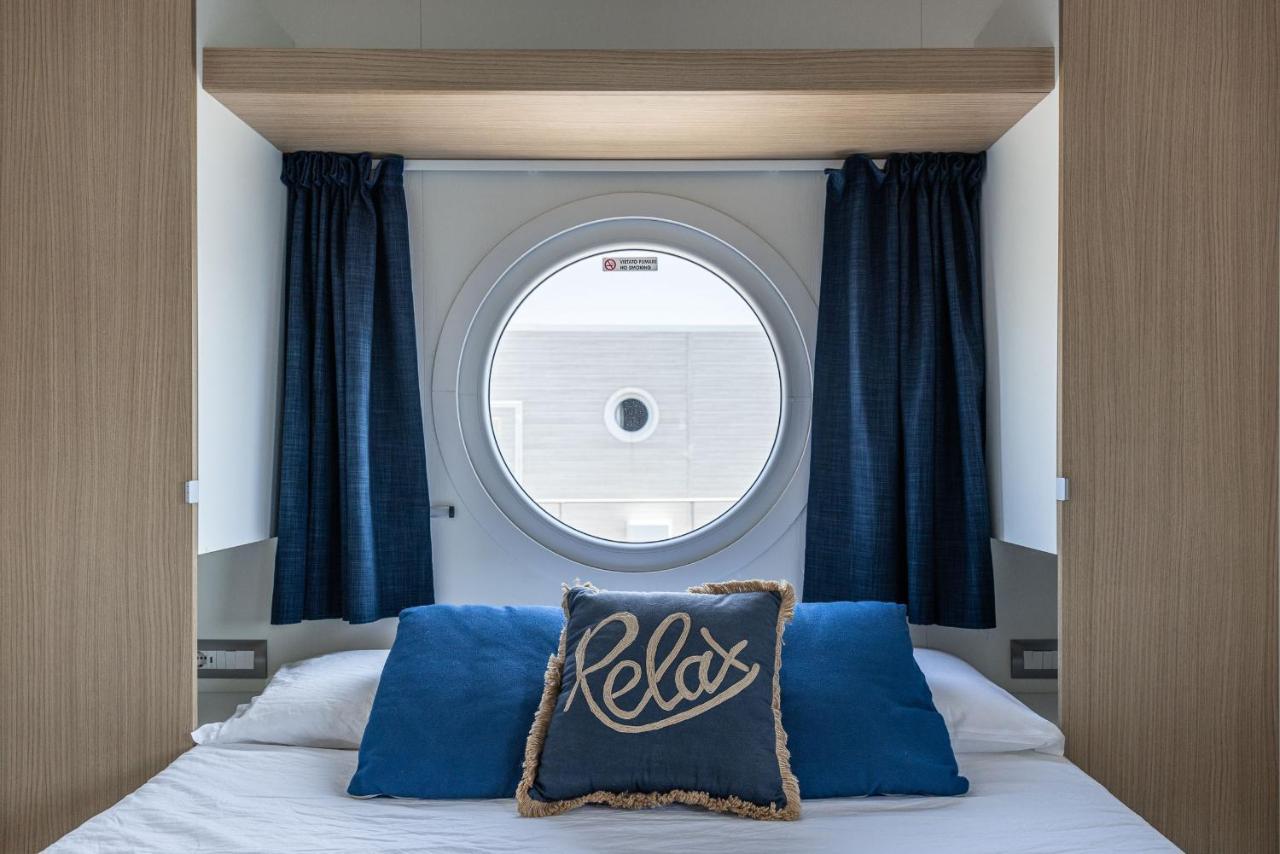 Marina Del Gargano Houseboat Hotel Manfredonia Kültér fotó
