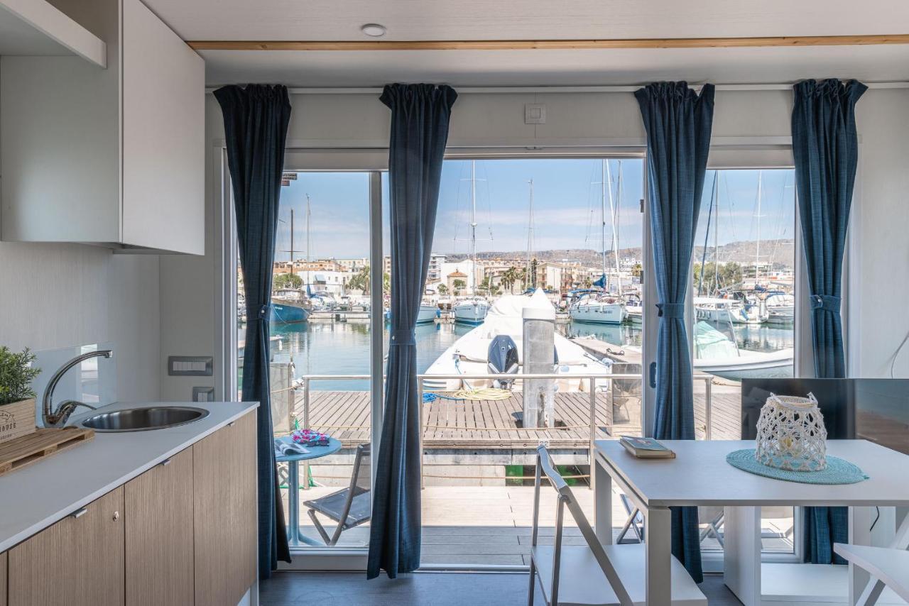 Marina Del Gargano Houseboat Hotel Manfredonia Kültér fotó
