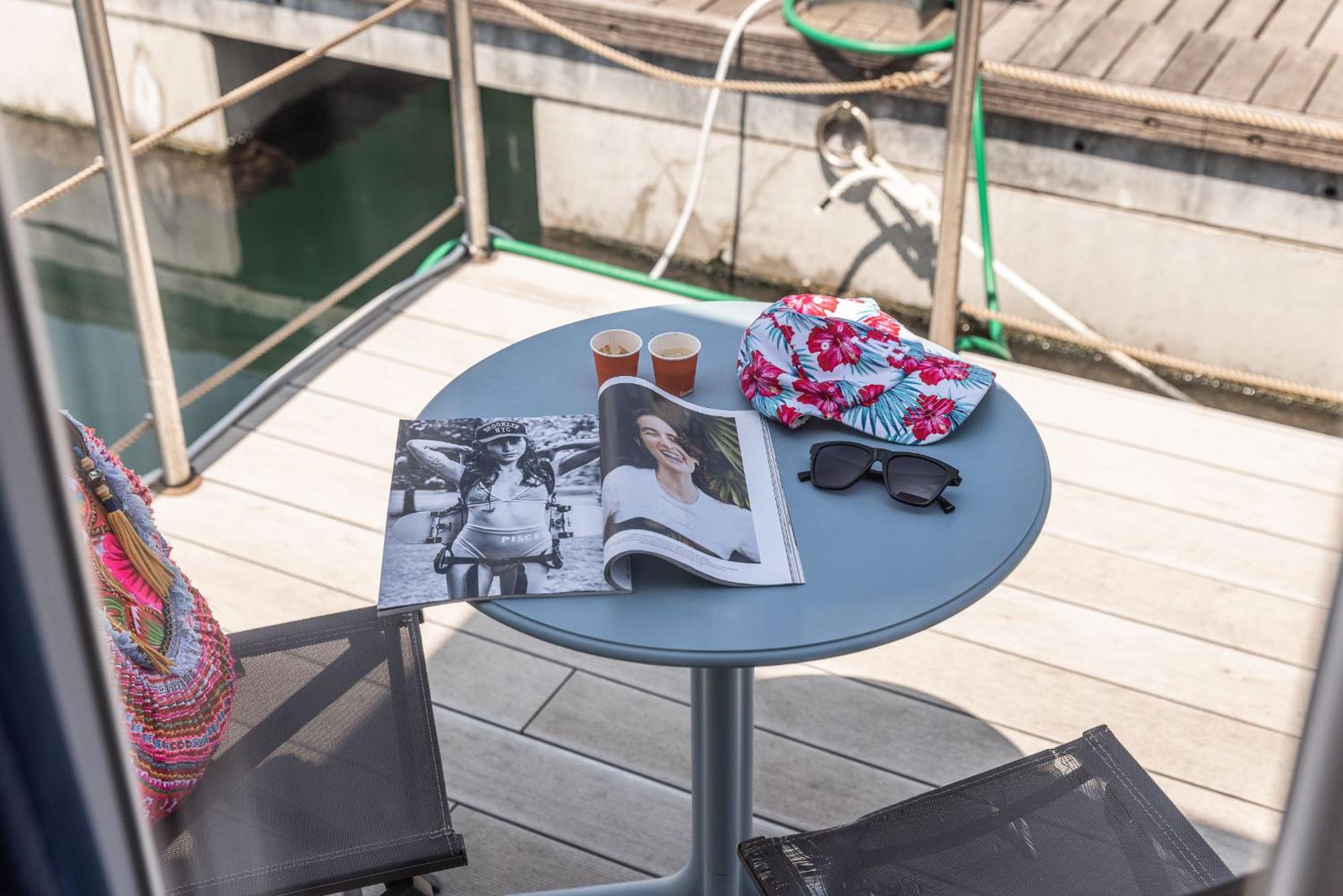 Marina Del Gargano Houseboat Hotel Manfredonia Kültér fotó