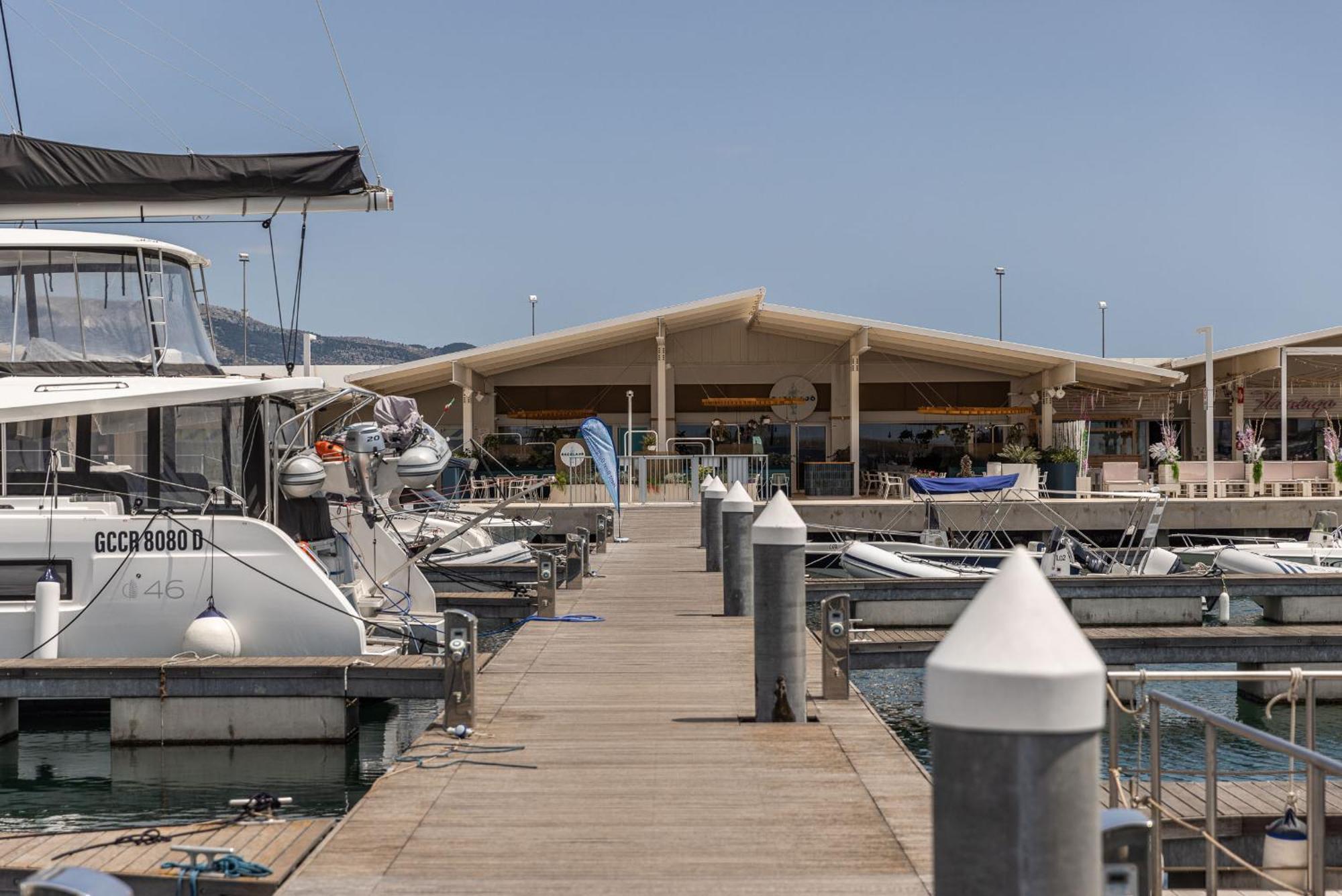 Marina Del Gargano Houseboat Hotel Manfredonia Kültér fotó